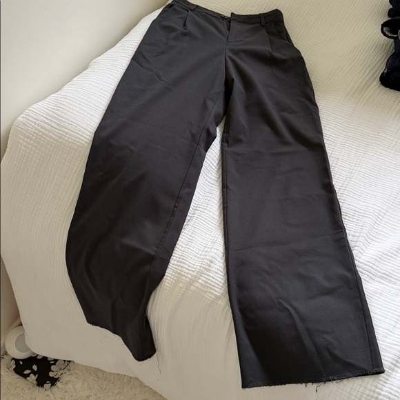 DISSH Wrap Vest & Tailored Pants Set - Picture 8 of 12